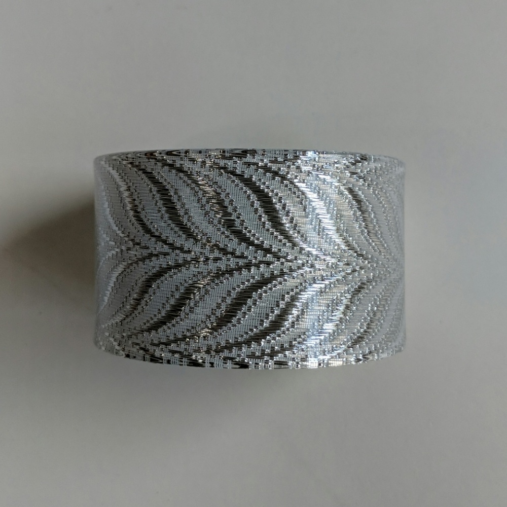 Silver patterned bracelet - Picture 4 of 6